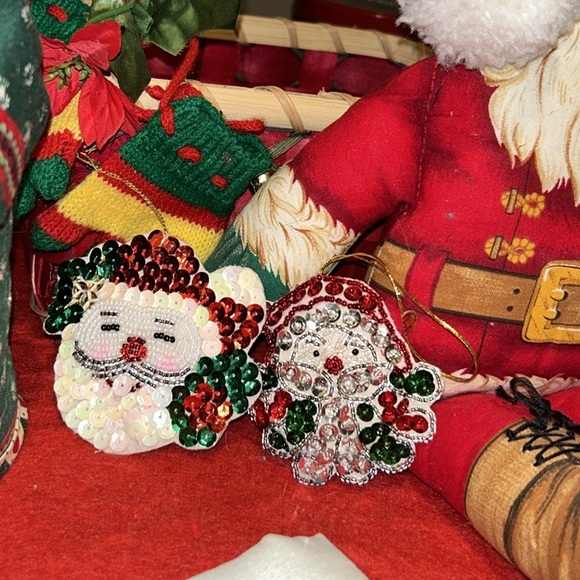 Vintage Christmas decor 13 pc bundle of vintage Christmas decor - Picture 4 of 17